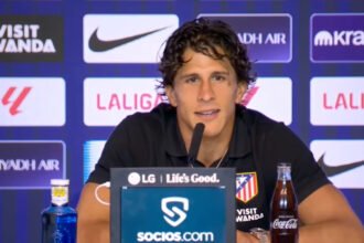 Manchester City, Manchester United, dan Tottenham Hotspur dikabarkan bersaing mendapatkan Giuliano Simeone, sementara Arsenal, Chelsea, dan Liverpool memantau talenta muda AS Roma.