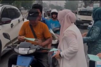 Kemenkes mengerahkan 2.106 tenaga kesehatan dan menyalurkan sekitar tiga juta masker setelah kasus ISPA akibat dampak karhutla tercatat mencapai 277.075 hingga 12 Oktober 2026.