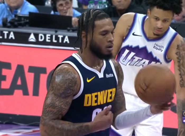 Cam Whitmore dan Trevon Brazile tampil impresif selama pramusim NBA 2026/2027, tetapi persaingan ketat dan kondisi pemain yang cedera akan menentukan peluang mereka masuk rotasi Denver Nuggets.