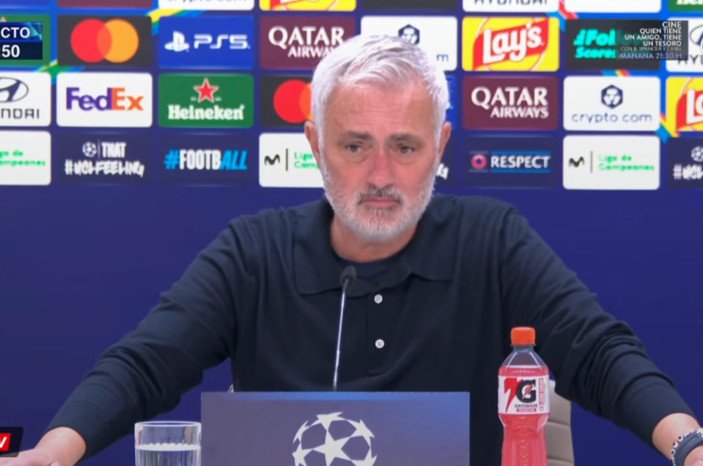 Jose Mourinho masih mempertimbangkan Dean Huijsen, Ibrahima Konate, dan Antonio Rudiger untuk mengisi dua posisi bek tengah Real Madrid saat menghadapi Barcelona dalam El Clasico 26 Oktober 2026.
