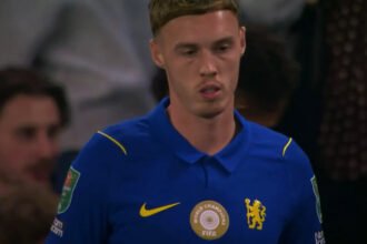 Cole Palmer meminta maaf setelah kartu merah saat Chelsea kalah 0-2 dari Tottenham, sementara Xabi Alonso mengungkap hasil pembicaraan mereka.