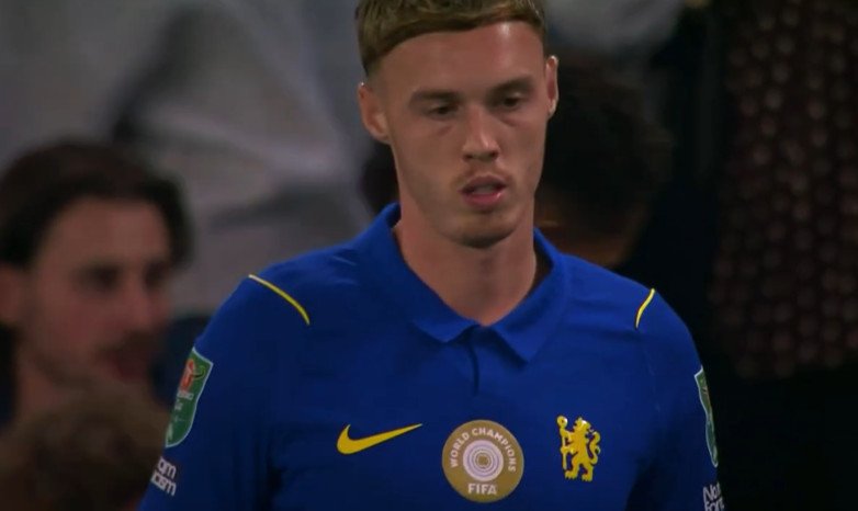 Cole Palmer meminta maaf setelah kartu merah saat Chelsea kalah 0-2 dari Tottenham, sementara Xabi Alonso mengungkap hasil pembicaraan mereka.
