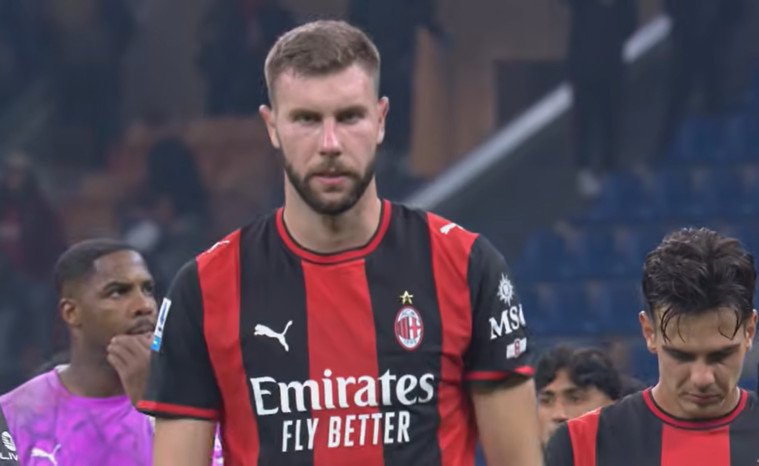 Hat-trick Samuel Mbangula membawa Bologna menang 4-2 atas AC Milan di San Siro sekaligus mengakhiri rekor tak terkalahkan Rossoneri di Serie A musim ini.
