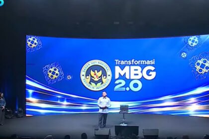 BGN menutup permanen lebih dari 2.000 dapur MBG yang tidak memenuhi persyaratan higiene dan sanitasi, sementara dugaan pemalsuan sertifikat diperiksa kepolisian.