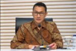 KPK mengusut dugaan korupsi cukai rokok terkait PT Djarum dengan potensi kerugian negara mencapai triliunan rupiah. Penyidik mendalami dugaan kickback dan aliran uang ke oknum Bea Cukai.