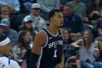 Victor Wembanyama tampil impresif bersama San Antonio Spurs pada NBA 2026-2027 dengan rata-rata 25 poin dan 11,4 rebound per pertandingan. Ambisi MVP semakin terbuka.