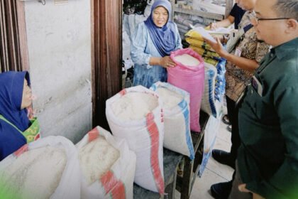 Bapanas menambah penugasan Bulog untuk menyalurkan 74,18 ribu ton beras SPHP dengan anggaran Rp409 miliar hingga 20 November 2026.