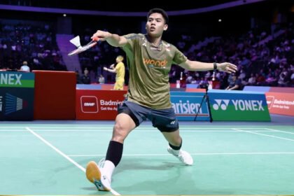 Ubed menaklukkan Koki Watanabe dalam dua gim langsung untuk memastikan tiket perempat final French Open 2026.