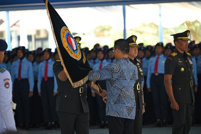 Sugiono Peringatkan Siswa Taruna Nusantara: Tak Boleh Ada Bullying dan Kekerasan 2 Sugiono Peringatkan Siswa Taruna Nusantara: Tak Boleh Ada Bullying dan Kekerasan