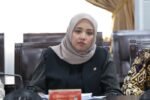 DPR mendesak evaluasi menyeluruh sistem keselamatan petugas setelah kebakaran di kawasan Bromo menewaskan empat orang.