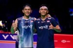 Fajar Alfian dan Muhammad Shohibul Fikri bersiap menghadapi Aaron Chia/Soh Wooi Yik pada final ganda putra Denmark Open 2026 di Odense, Denmark.