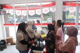 KDKMP membuka peluang pemasaran bagi UMKM dan membantu petani mengakses pupuk serta menjual hasil panen untuk memperkuat ekonomi desa.
