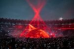 Konser Ye di GBK menarik sekitar 70.000 penonton dan menghasilkan perputaran ekonomi hingga Rp600 miliar, dengan okupansi hotel di sekitar lokasi mendekati 100 persen.