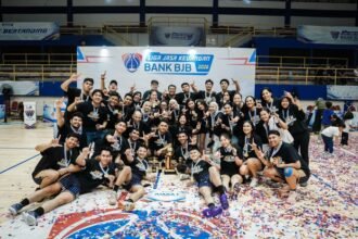 Bank Mandiri menyapu bersih gelar juara basket LJK bank bjb 2026 melalui kemenangan tim putri 49-30 atas BRI dan tim putra 52-44 di final Divisi 1.
