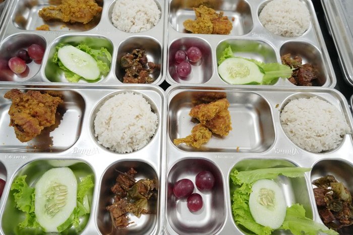 Dua Tahun Gerak Nyata: MBG Hubungkan Pangan, UMKM, dan Gerakkan Ekonomi Lokal 3 Dua Tahun Gerak Nyata: MBG Hubungkan Pangan, UMKM, dan Gerakkan Ekonomi Lokal