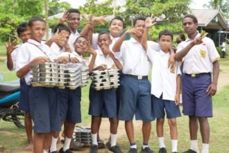 Rantai pasok MBG melibatkan puluhan ribu pemasok, mayoritas UMKM, untuk mendukung pemenuhan kebutuhan pangan sekaligus mendorong aktivitas