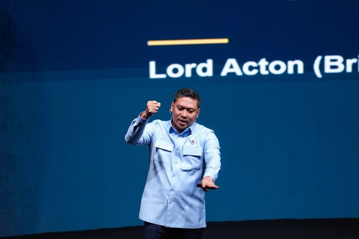 Sudaryono mengungkap transformasi MBG 2.0 dengan fokus pada pembenahan tata kelola, efisiensi Rp44 triliun, dan pengawasan keamanan pangan.