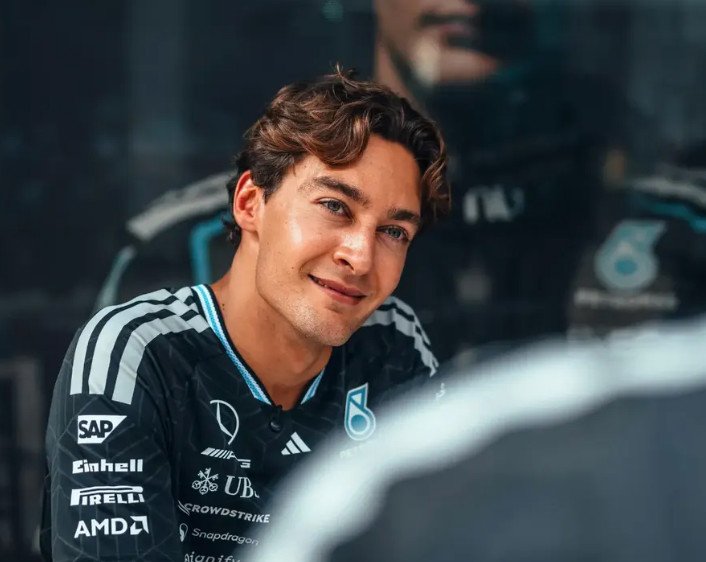 Frustrasi George Russell DNF di Sepang Saat Podium F1 Sudah di Depan : "Rasanya Cuma Bisa Tertawa"