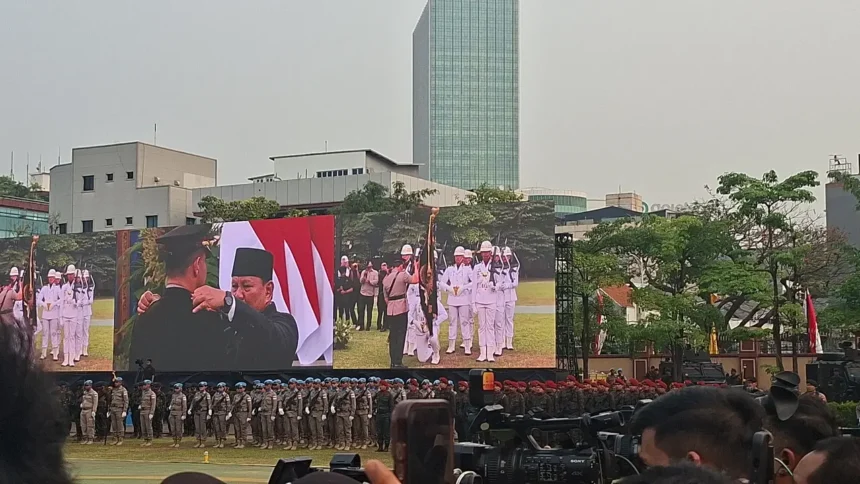 Resmi Pimpin Polri, Jenderal Suyudi Terima Tongkat Komando dan Panji Agung Kepolisian