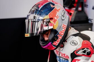 Alami Kecelakaan di Kualifikasi Moto3 Jepang, Veda Ega Harus Start dari Posisi 17